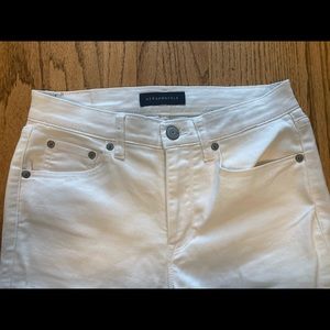 Aeropostale white jeans NWOT size 6reg